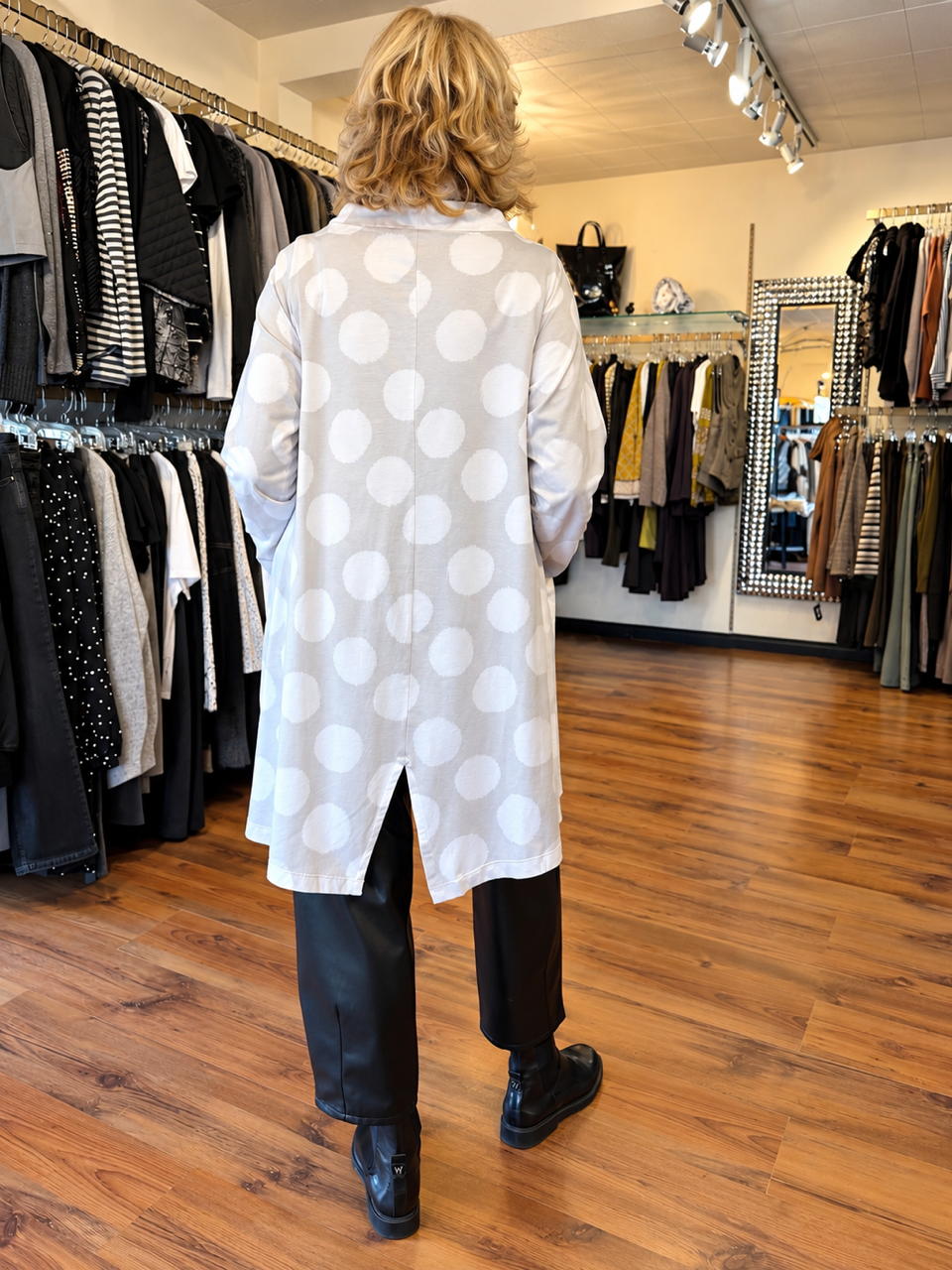 Moyuru Tunic Oversized Polka Dot Tunic – Soft Grey White