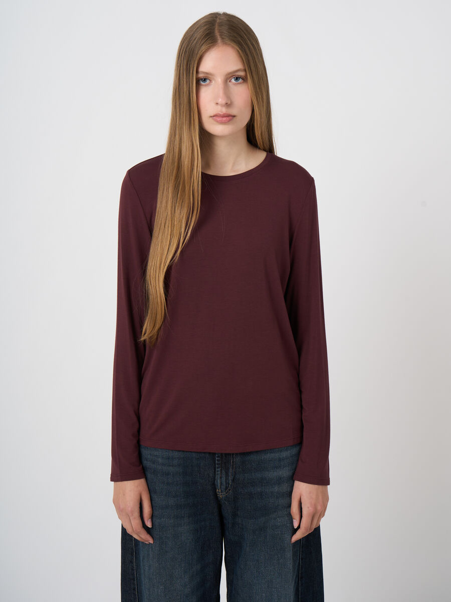 Repeat Cashmere Slim-Fit Jersey Long-Sleeve Top with Round Neckline