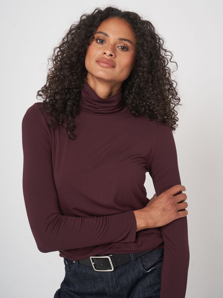 Repeat Cashmere Long-Sleeved Turtle neck Top