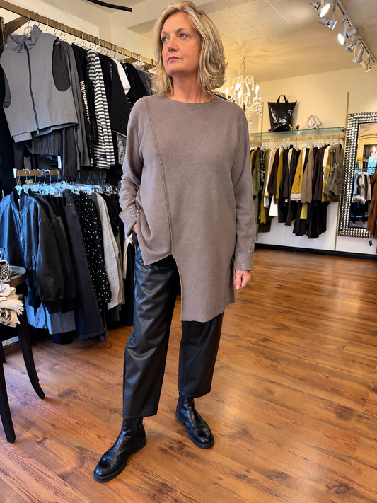 MOYURU | Asymmetrical Wool Sweater